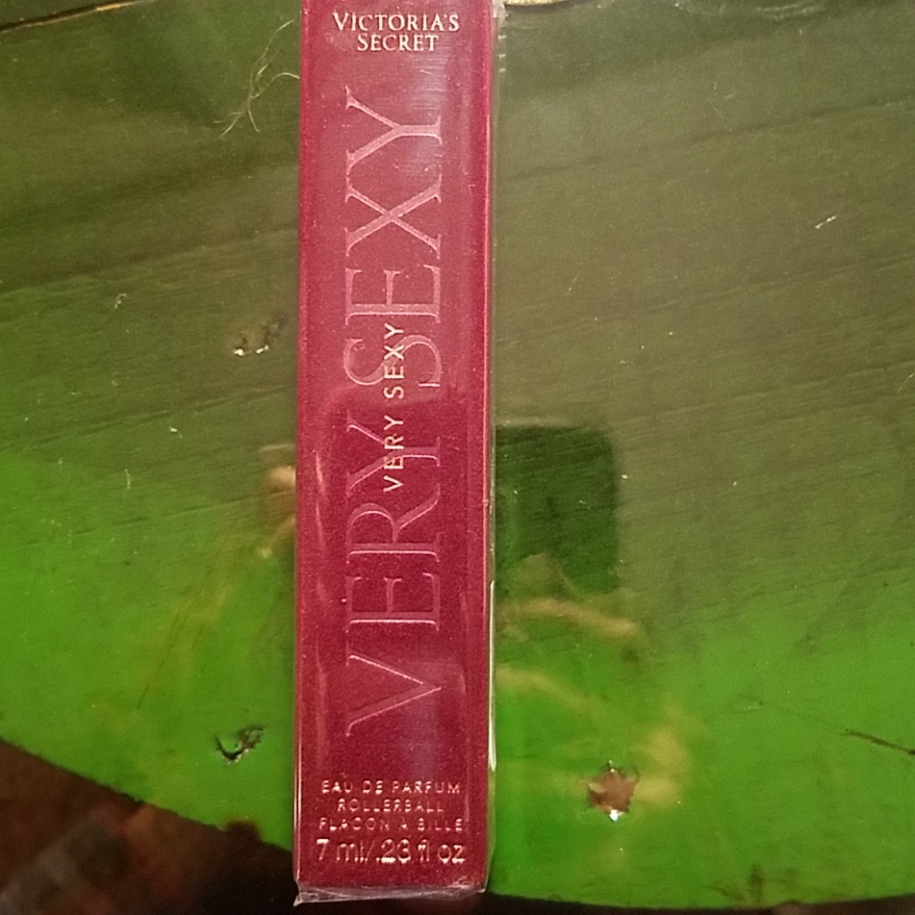 Brand New Victorias Secret Scent